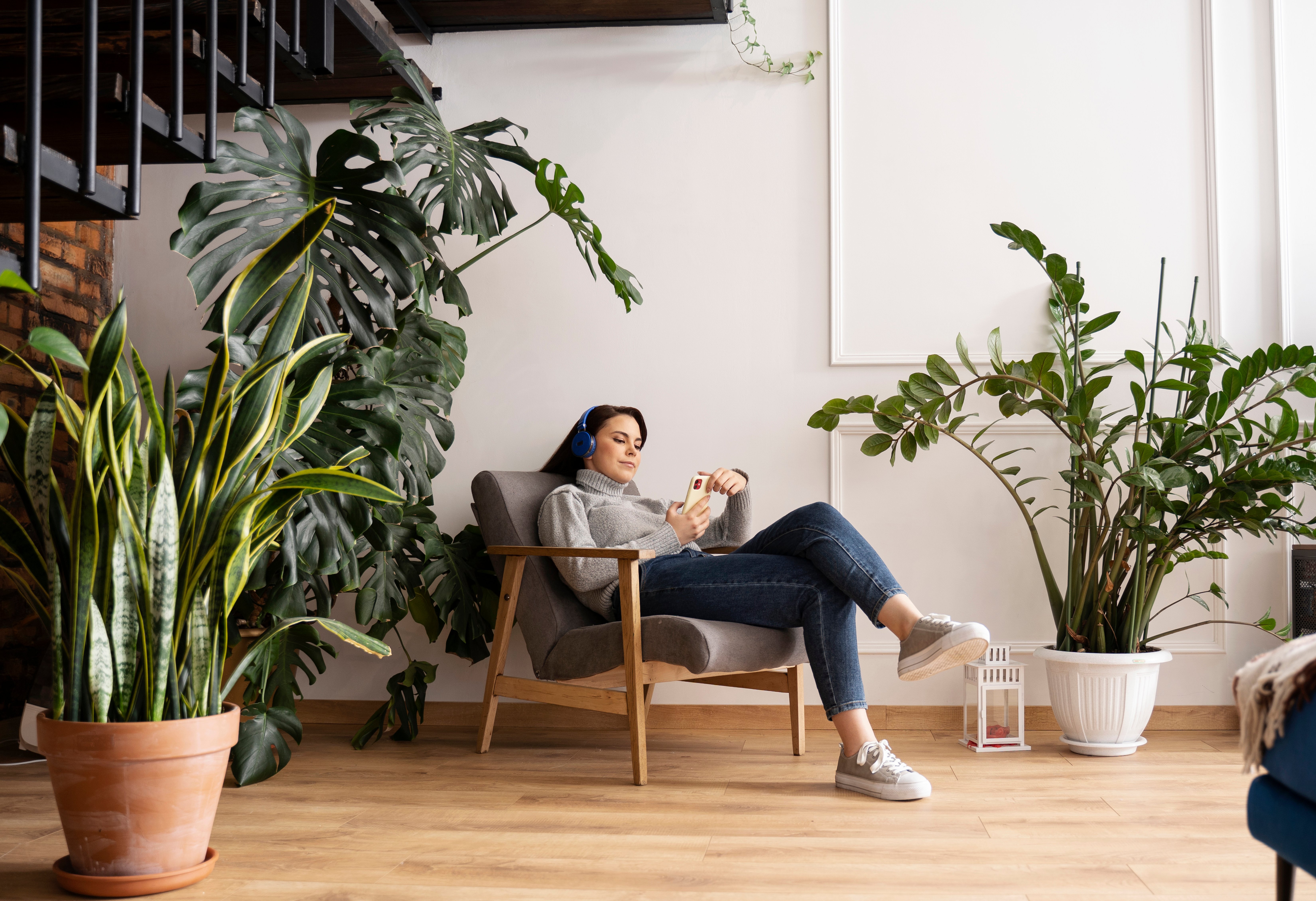 woman-using-smartphone-as-habit