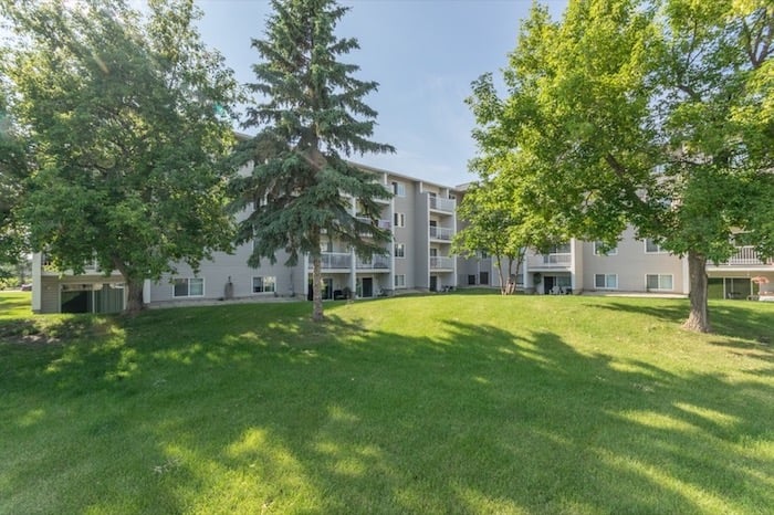 photo de la propriété pour le 3431 139 Ave. NW, St Albert