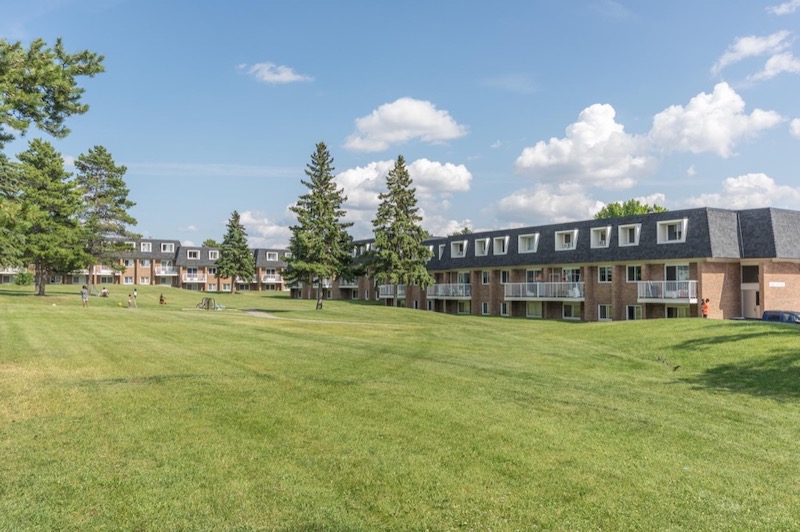 photo de la propriété pour le 7424 141 Ave. NW, St Albert