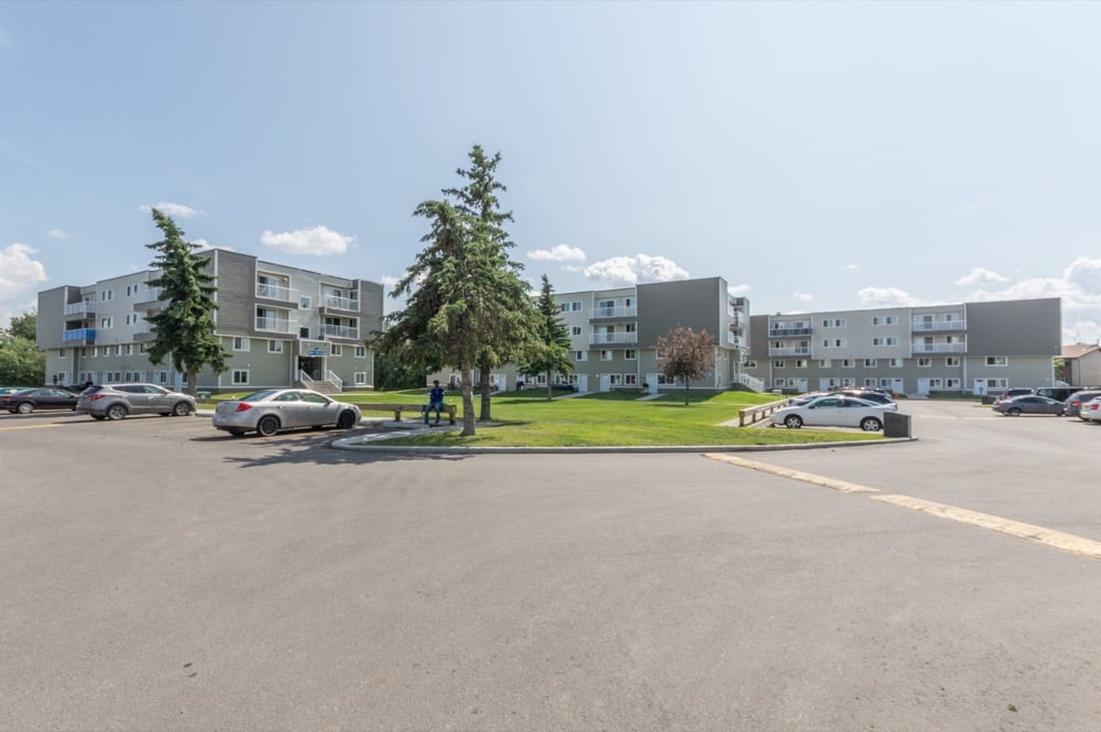 photo de la propriété pour le 115-11919 162 Ave. NW, null