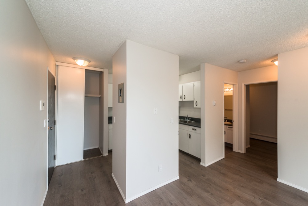 2 Bedroom Bi-level at Meadowside Estates