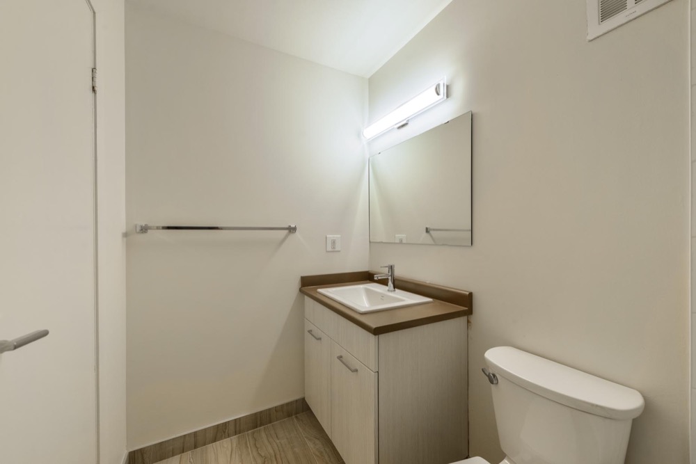 2 Bedroom Bi-level at Sandstone Pointe