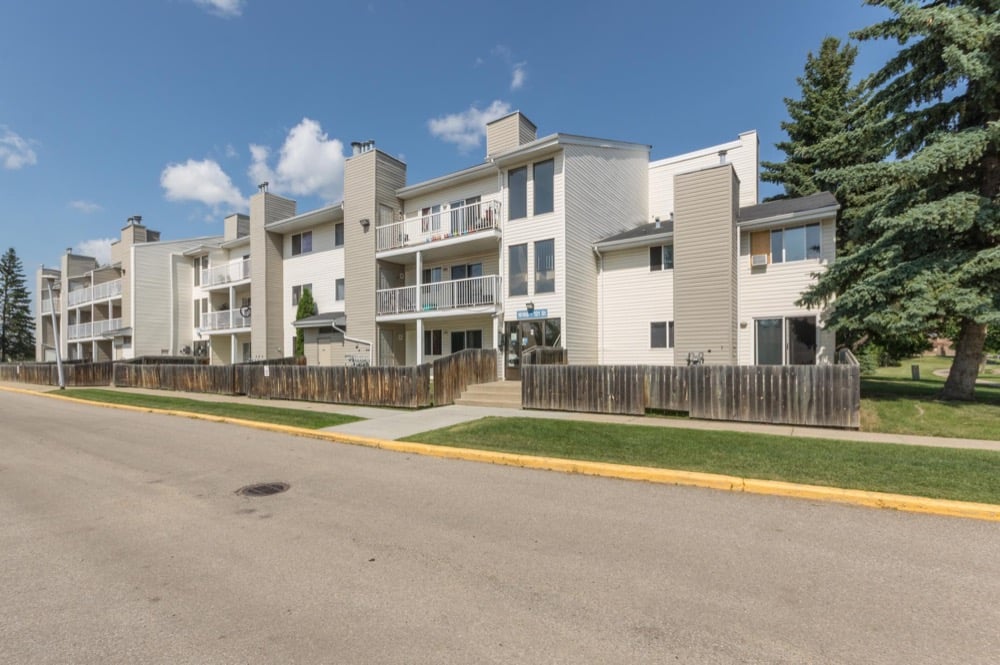 photo de la propriété pour le 16186 121 St. NW, St Albert