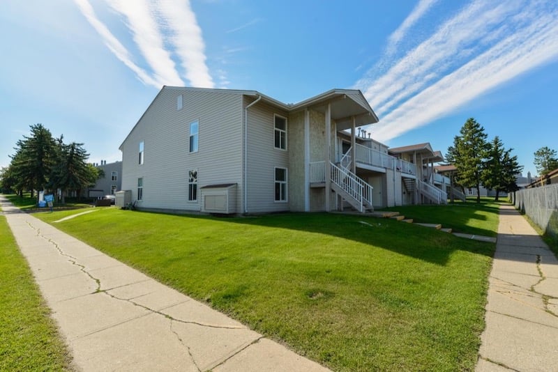 photo de la propriété pour le 3741 16A Ave. NW, St Albert