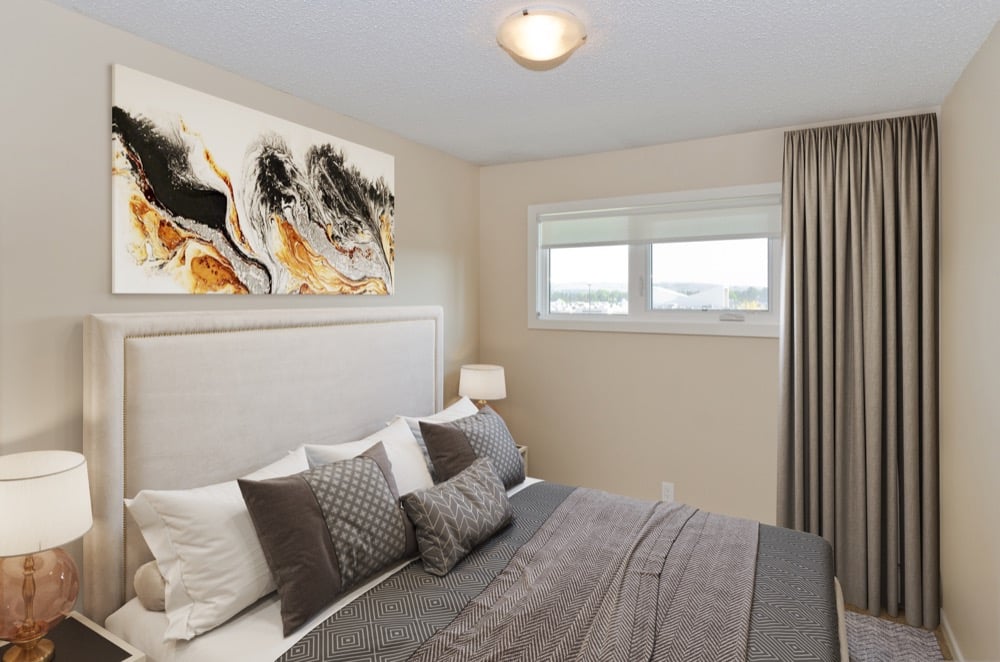 2 Chambres Deux Niveaux De luxe at Varsity Place Apartments