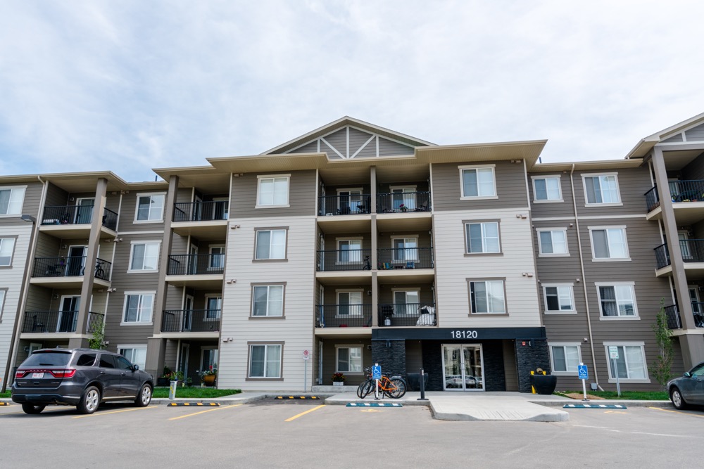 photo de la propriété pour le 18124 78 Street, St Albert