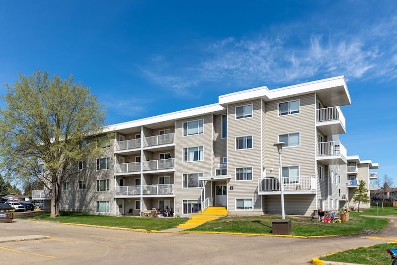 photo de la propriété pour le 8905 184 St. NW, Edmonton