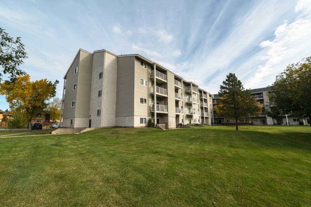 photo de la propriété pour le 7611 172 St. NW, St Albert